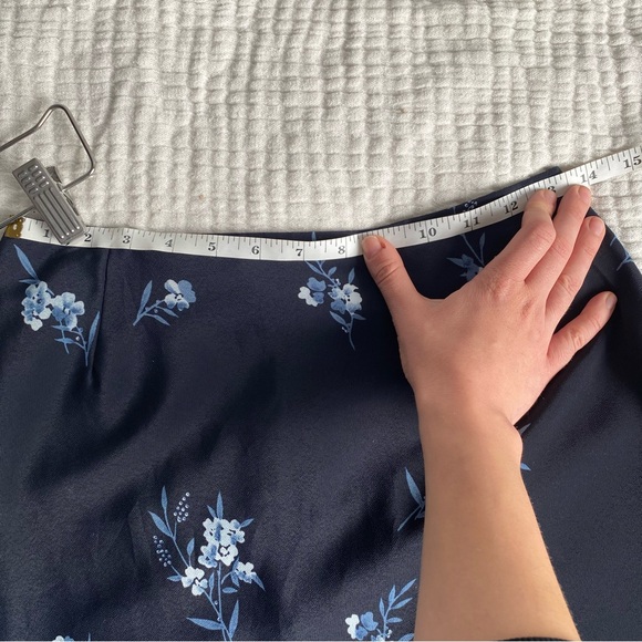 Vintage Floral Navy Skirt - Picture 5 of 8